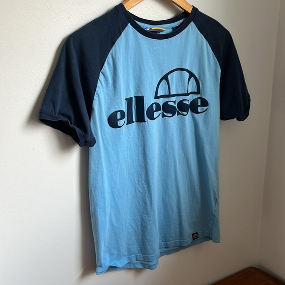 Ellesse blue t shirt, women’s Size small - Picture 8 of 8